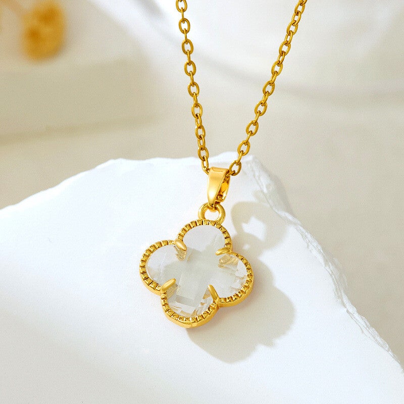 Collier trèfle Blanc