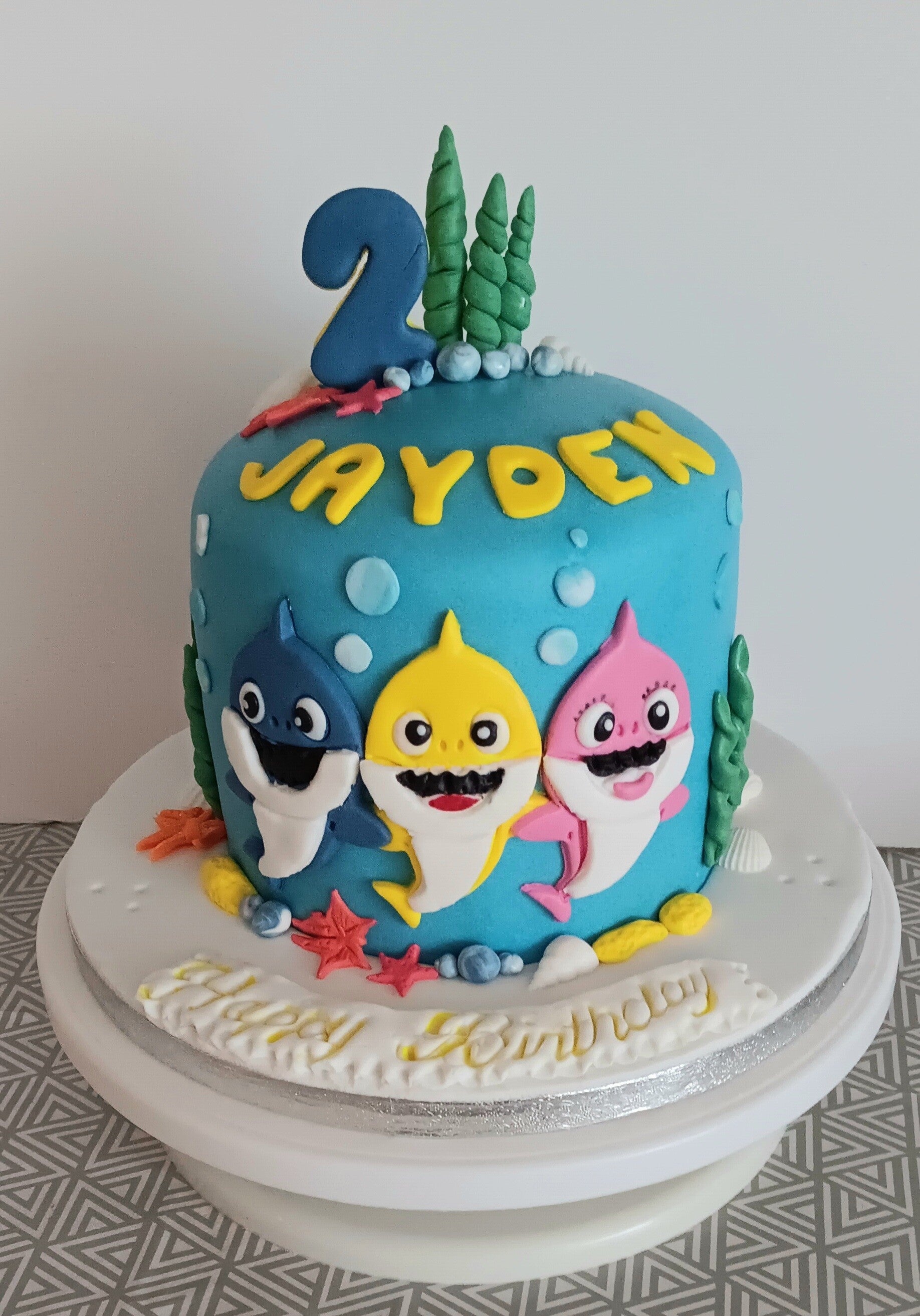 "Babyshark" inspired boy cake