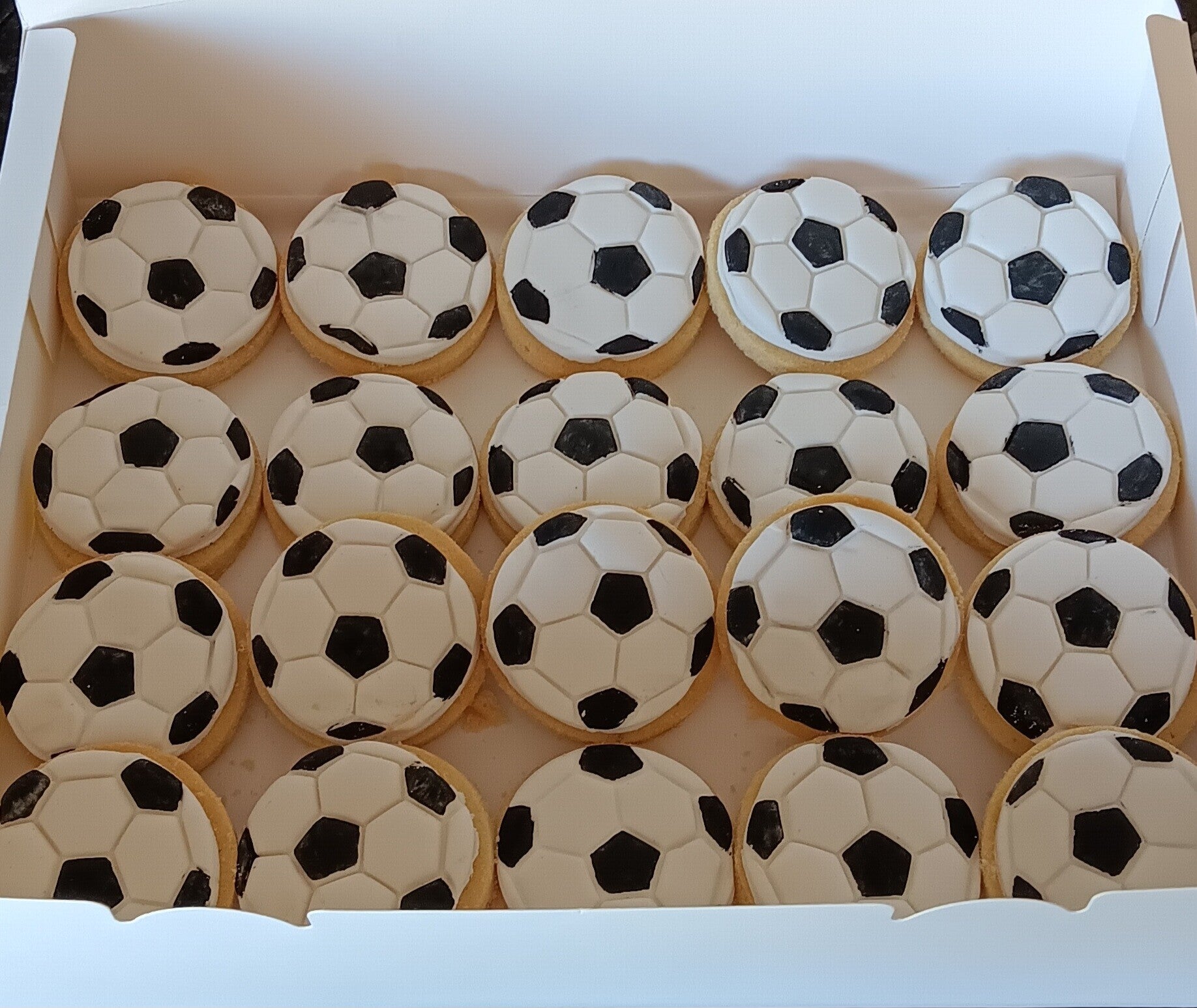 Football cookies