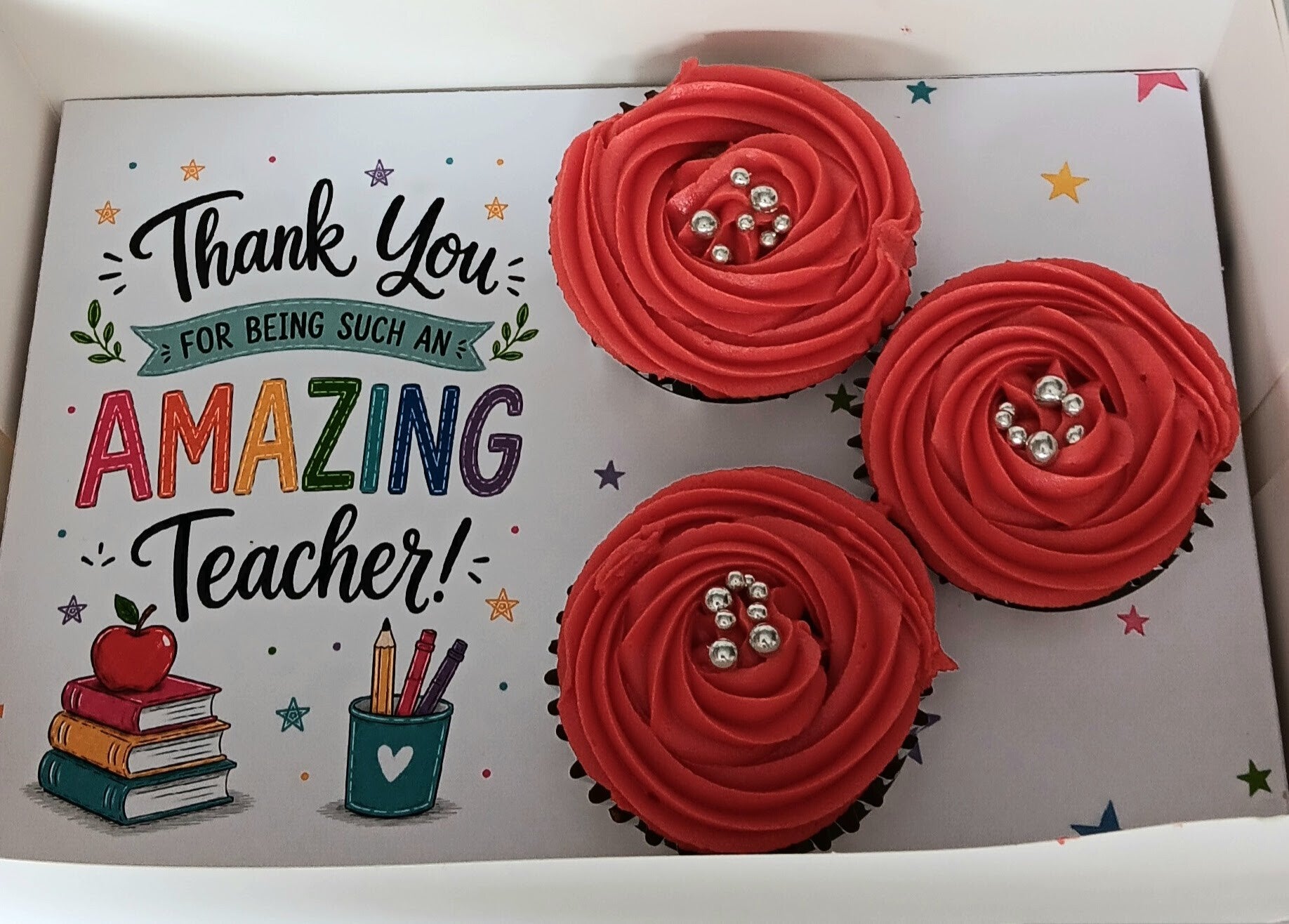 Printed message insert  Amazing teacher cupcakes