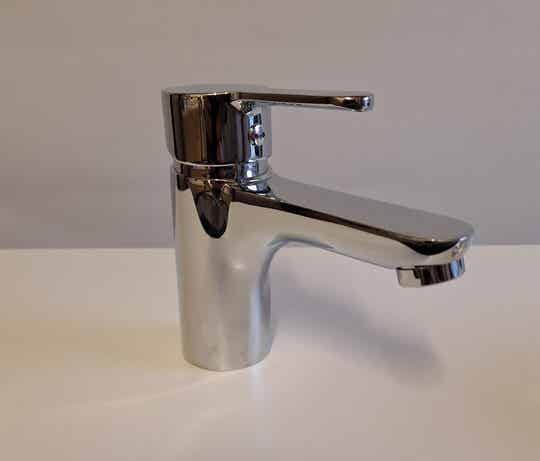 Wastafelkraan chroom inclusief trekwaste