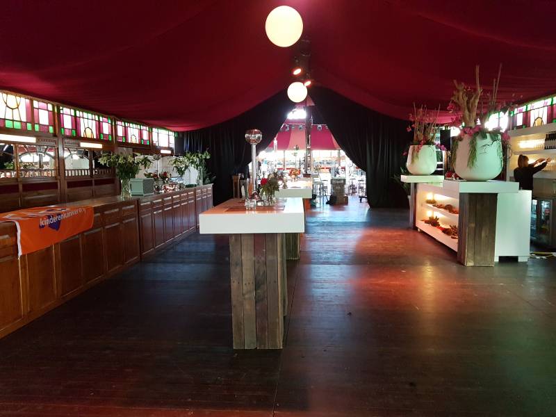 Event organisatie pallasso  evenement, dinnershows, bedrijfsfeest, personeelsfeest, beurzen, bedrijfsborrel, bedrijfspresentatie, cooperate events, promotions, opening, bedrijfsopening, festival, events, winkelcentrumpromotie, bedrijven ( Pallasso de offi