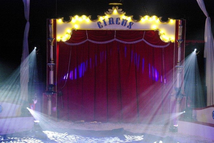 Circus Pallasso ( Pallasso de officiële website van Clown Erico en Clown Marcel ) evenement, dinnershows, bedrijfsfeest, personeelsfeest, beurzen, bedrijfsborrel, bedrijfspresentatie, cooperate events, promotions, opening, bedrijfsopening, festival, event