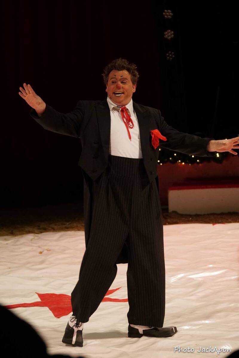 Clown Erico circus theater entertainment kindershow circusclown clownsshow clown evenement, dinnershows, bedrijfsfeest, personeelsfeest, beurzen, bedrijfsborrel, bedrijfspresentatie, cooperate events, promotions, opening, bedrijfsopening, festival, events