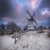 aleglo-s-windmill-in-winter-time-standard-6qya02.jpg