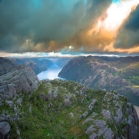 preikestolen-norway-standard-4wuan1.jpg