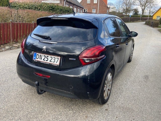 Peugeot 208, 1.6 blue hdi