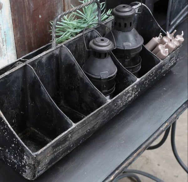 Chic Antique Metalen bak met 10 vakken