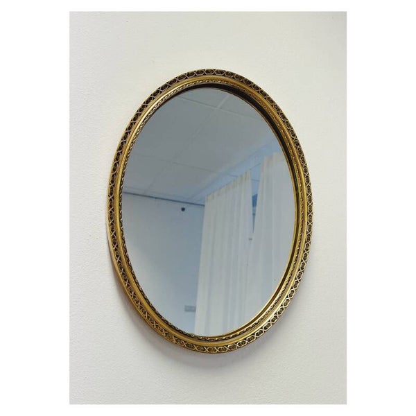 Ovale Spiegel Met Gouden Lijst