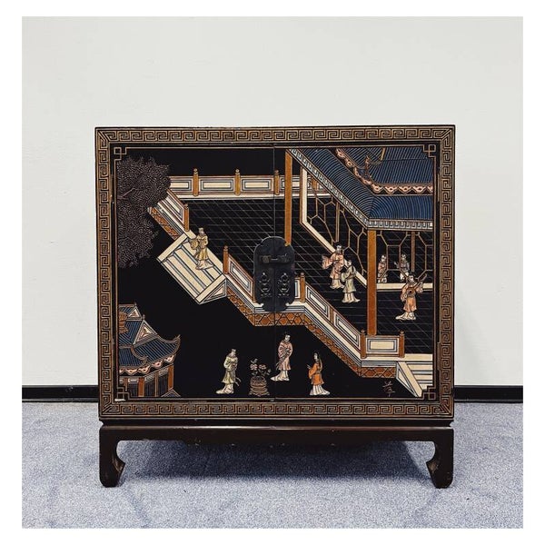 Vintage Chinese Kast