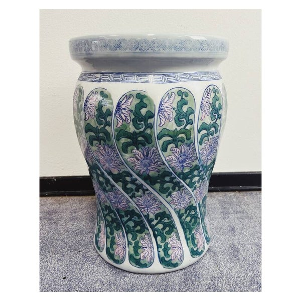 Chinese Bijzettafel Keramiek