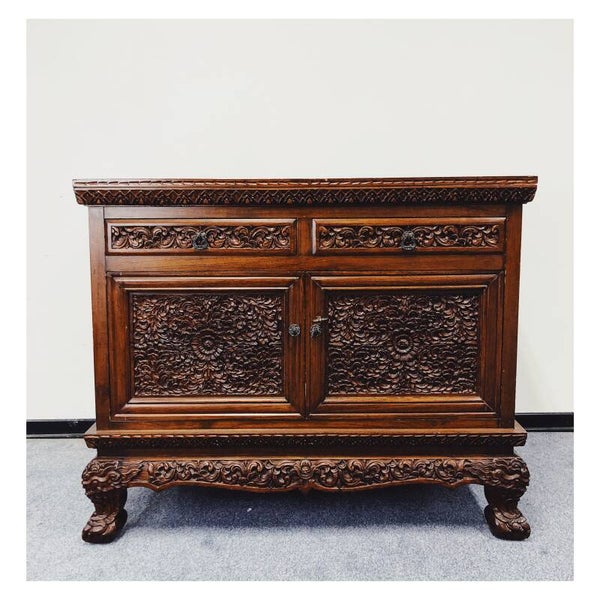 Thaise Kast Houtsnijwerk