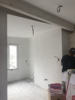 aa36a7d2-9ca3-4361-a1a1-d3282cf5547e-standard.jpg
