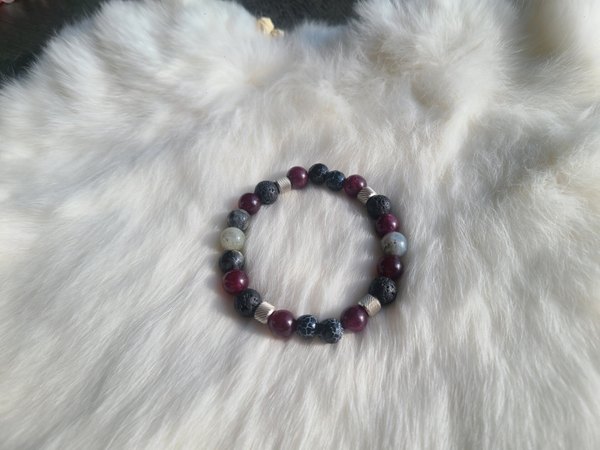 Garnet & Gray Labradorite Bracelet