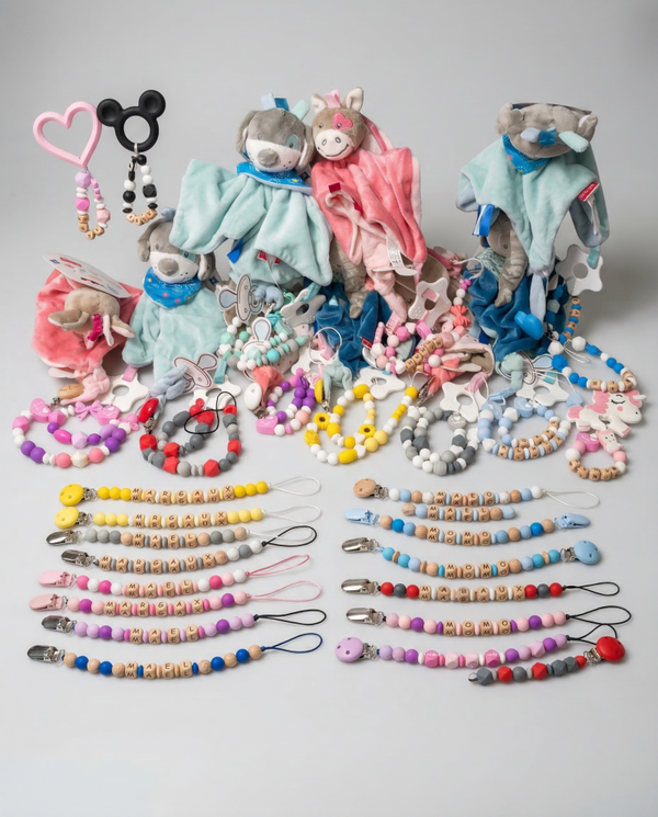 doudou +attache tétine + anneau de dentiton+hochet