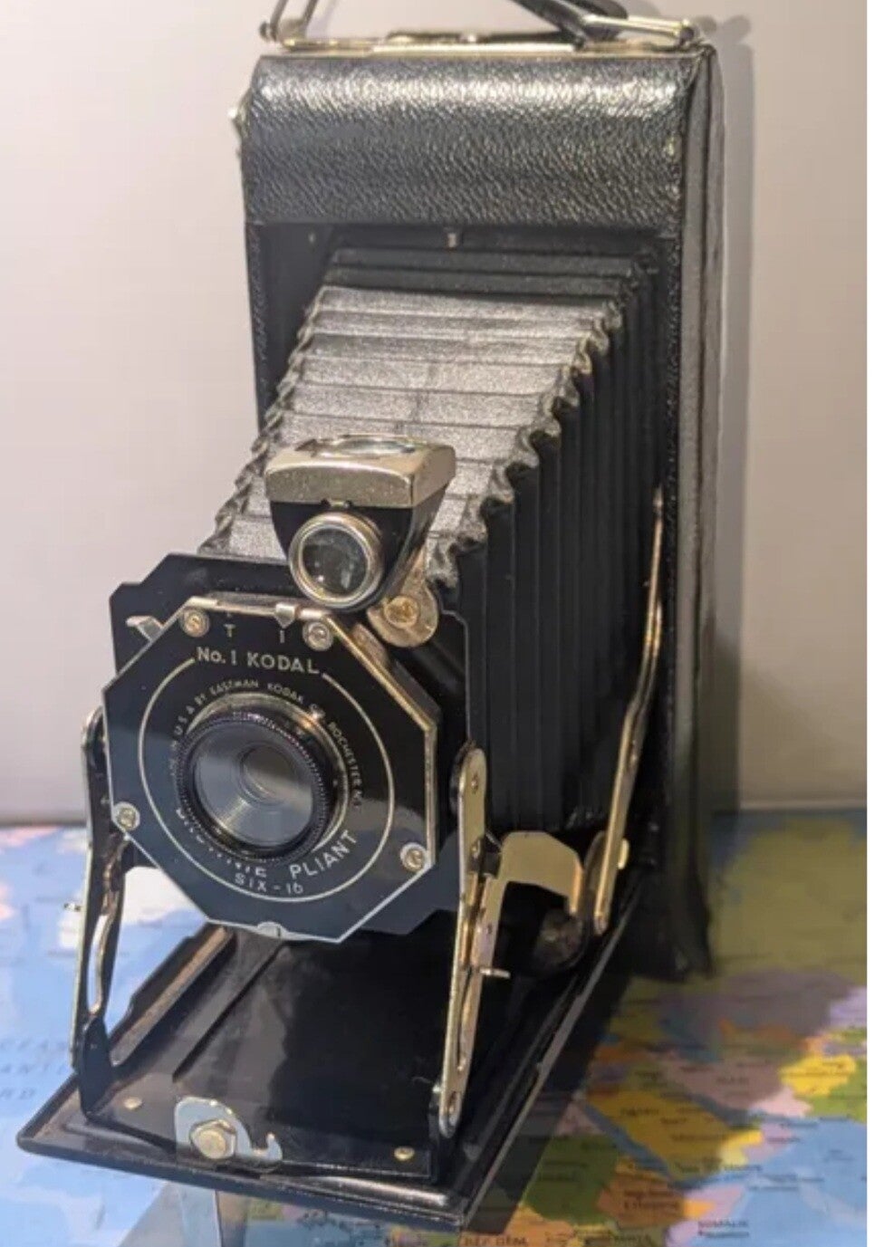 Appareil photo très ancien