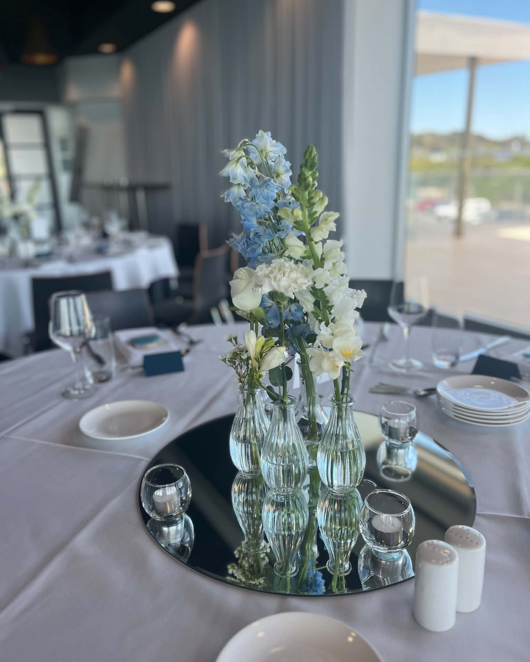 Bud Vase Wedding Flowers & Table Arrangements Melbourne