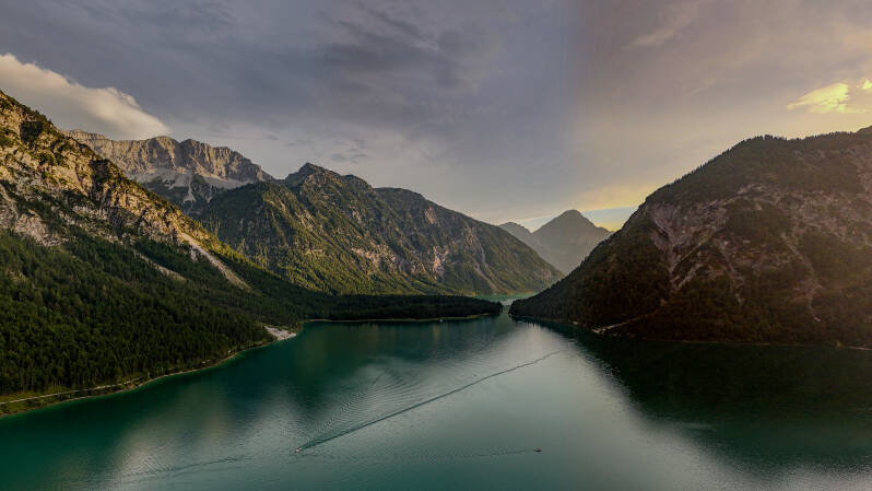 dji_fly_20250814_193834_0545_1755194360967_pano-standard-ao2u67.jpg