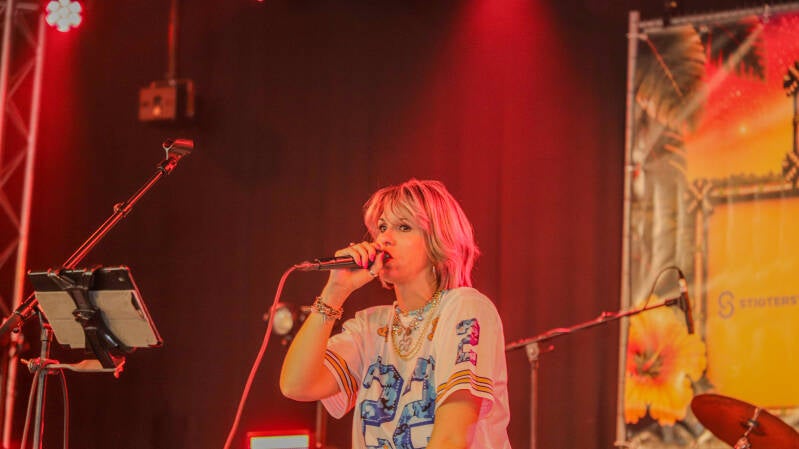 img_4830-standard.jpg