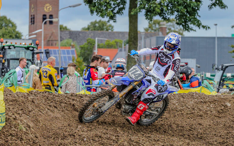 img_9916-standard-fpmx13.jpg