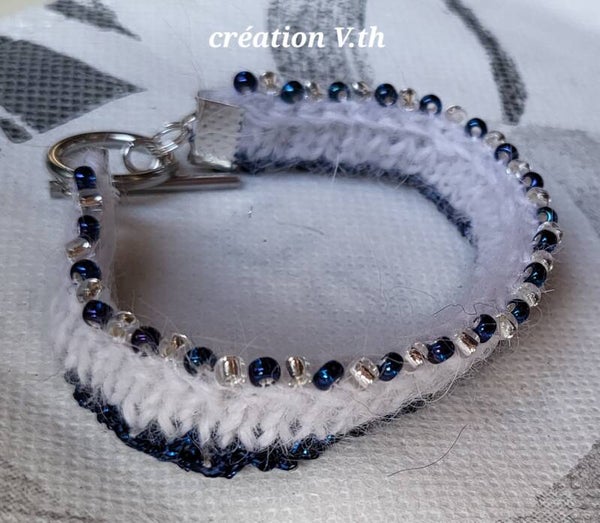 "Blanc- ligne bleue" B-VTH 39