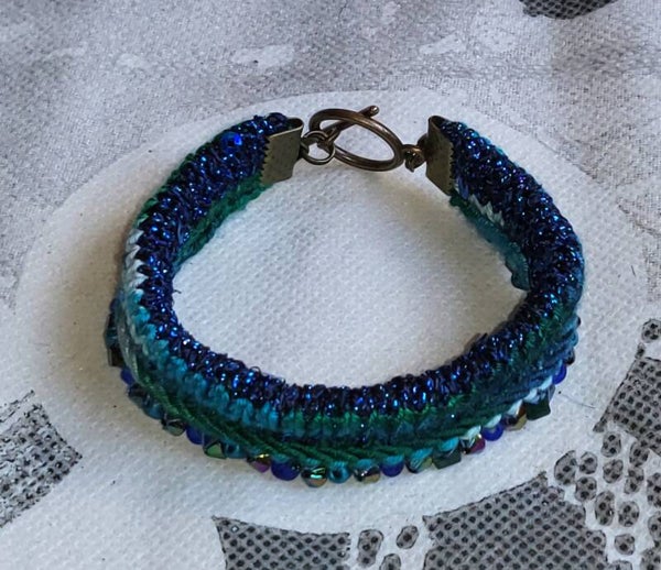 "Pailleté-bleu" B-VTH 74