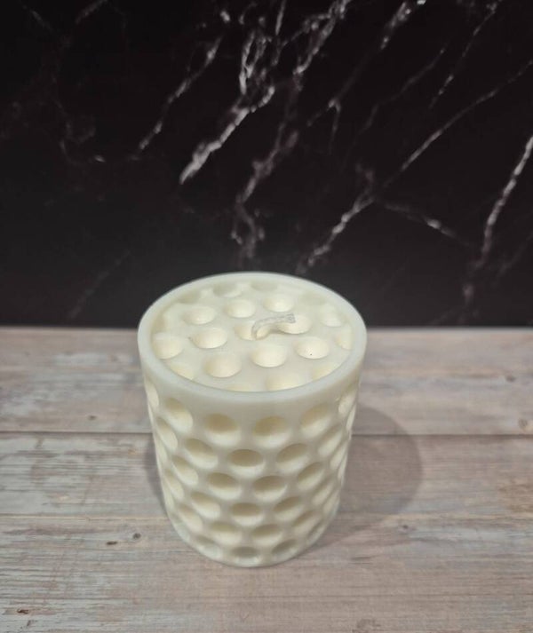 Dekorativ in jeder Hinsicht – Strukturkerze