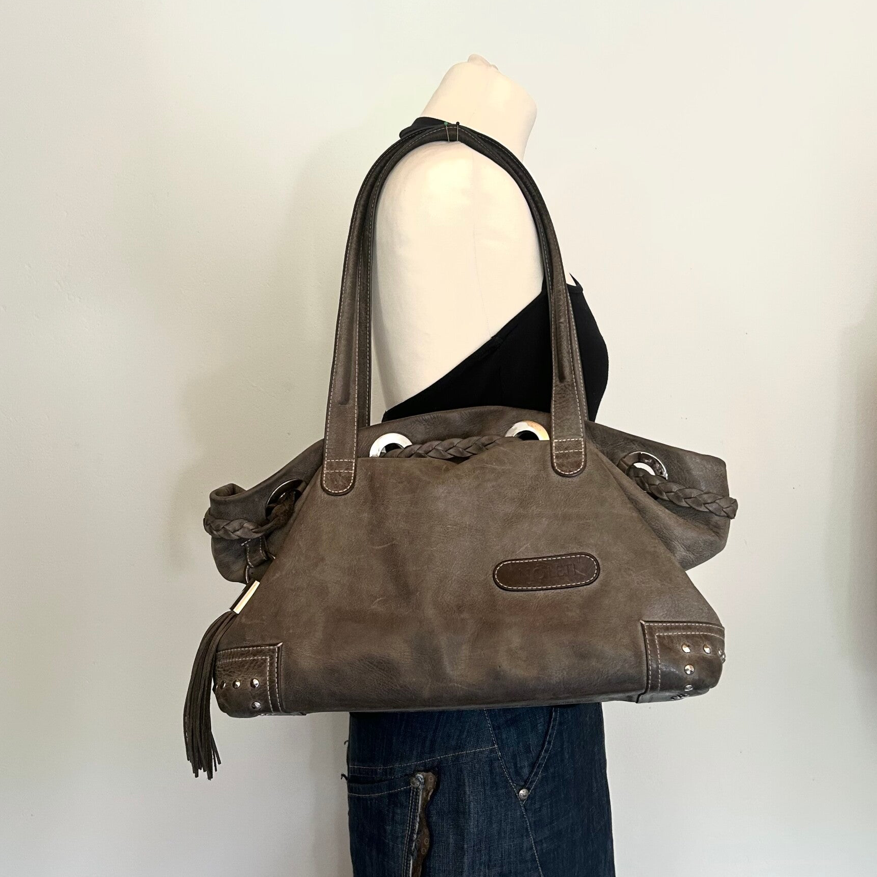 Leather bag