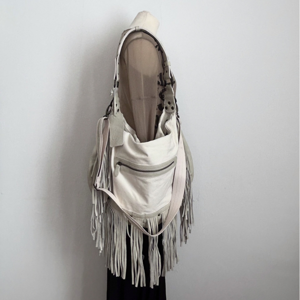 Bag with fringes