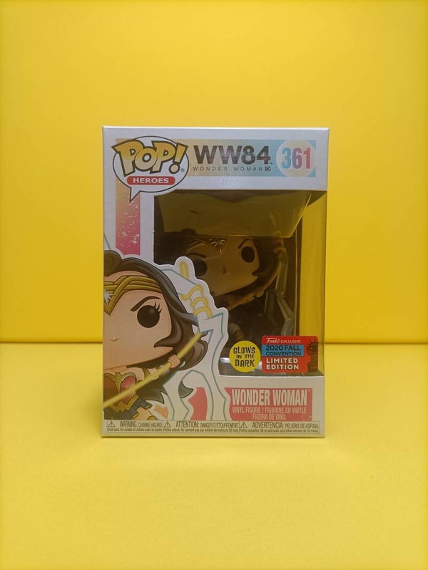 Funko Pop 361 Wonder Woman (with Lightning) (Glows in the Dark) (2020 Fall Convention) - Wonder Woman