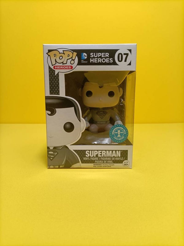 Funko Pop 07 Superman (Black & White) (Underground Toys Exclusive) - DC Comics Super Heroes