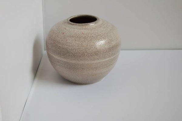 Moon-Jar 1