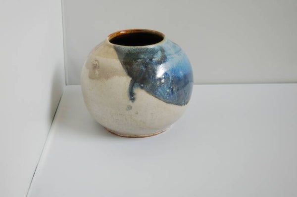 Moon-jar 3