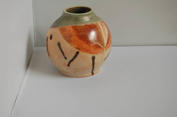 Moon-jar 7