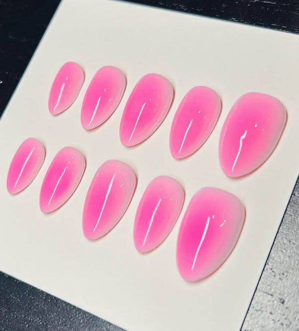 Aura Me Pink
