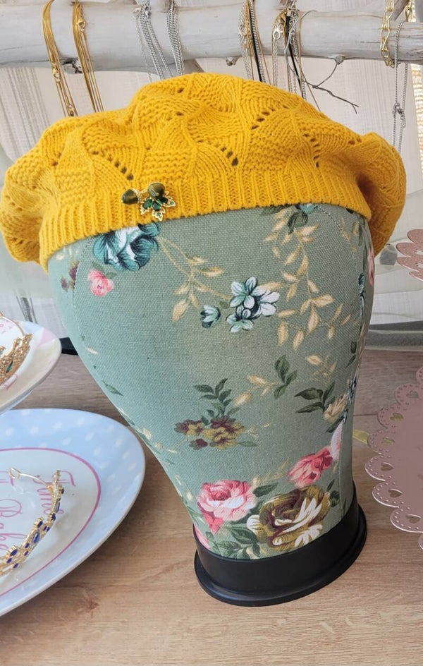 Beret yellow