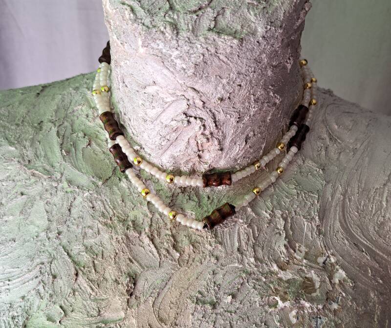 hout, parelmoer en nepgoud