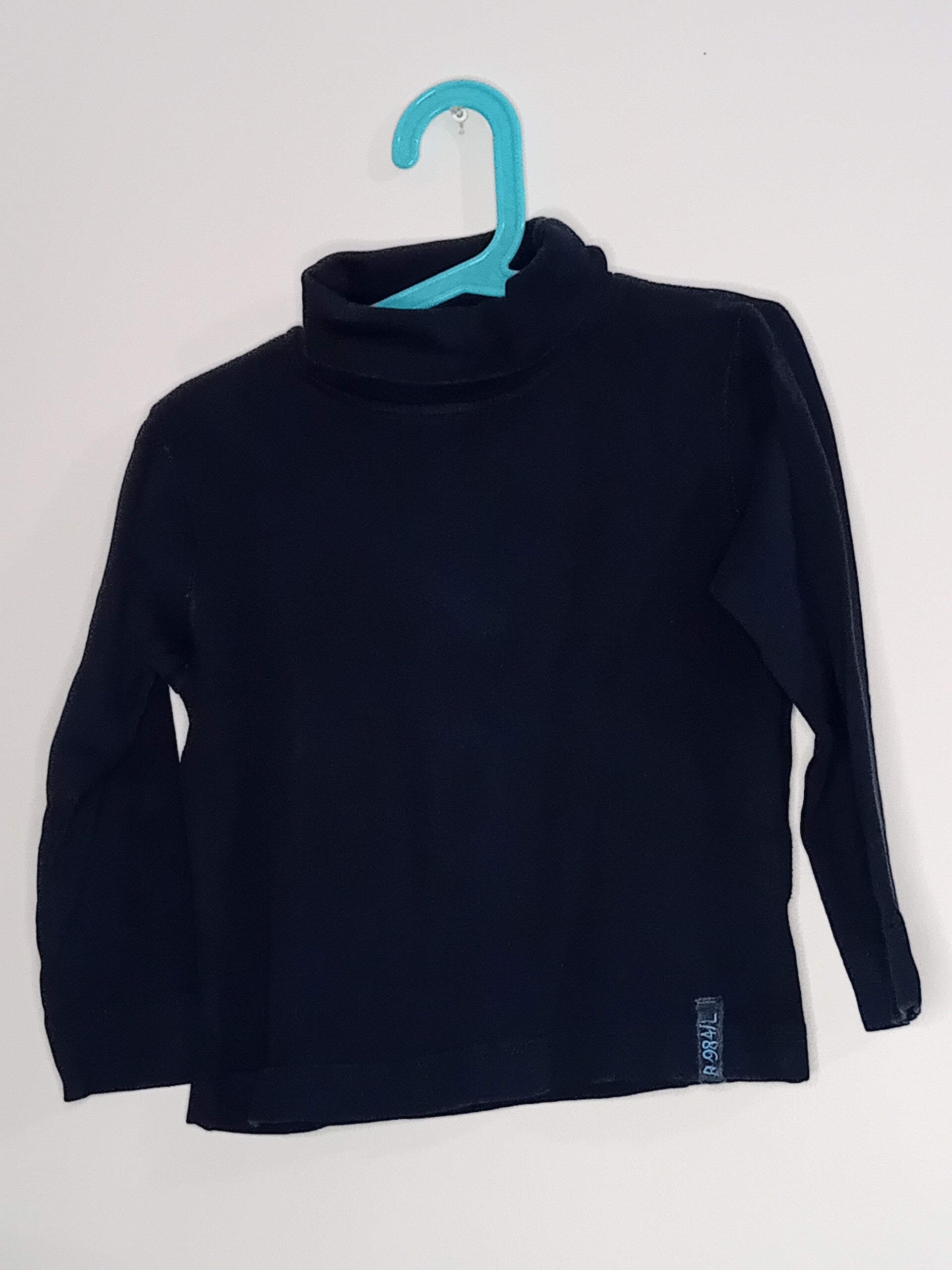 Col roulé bleu marine