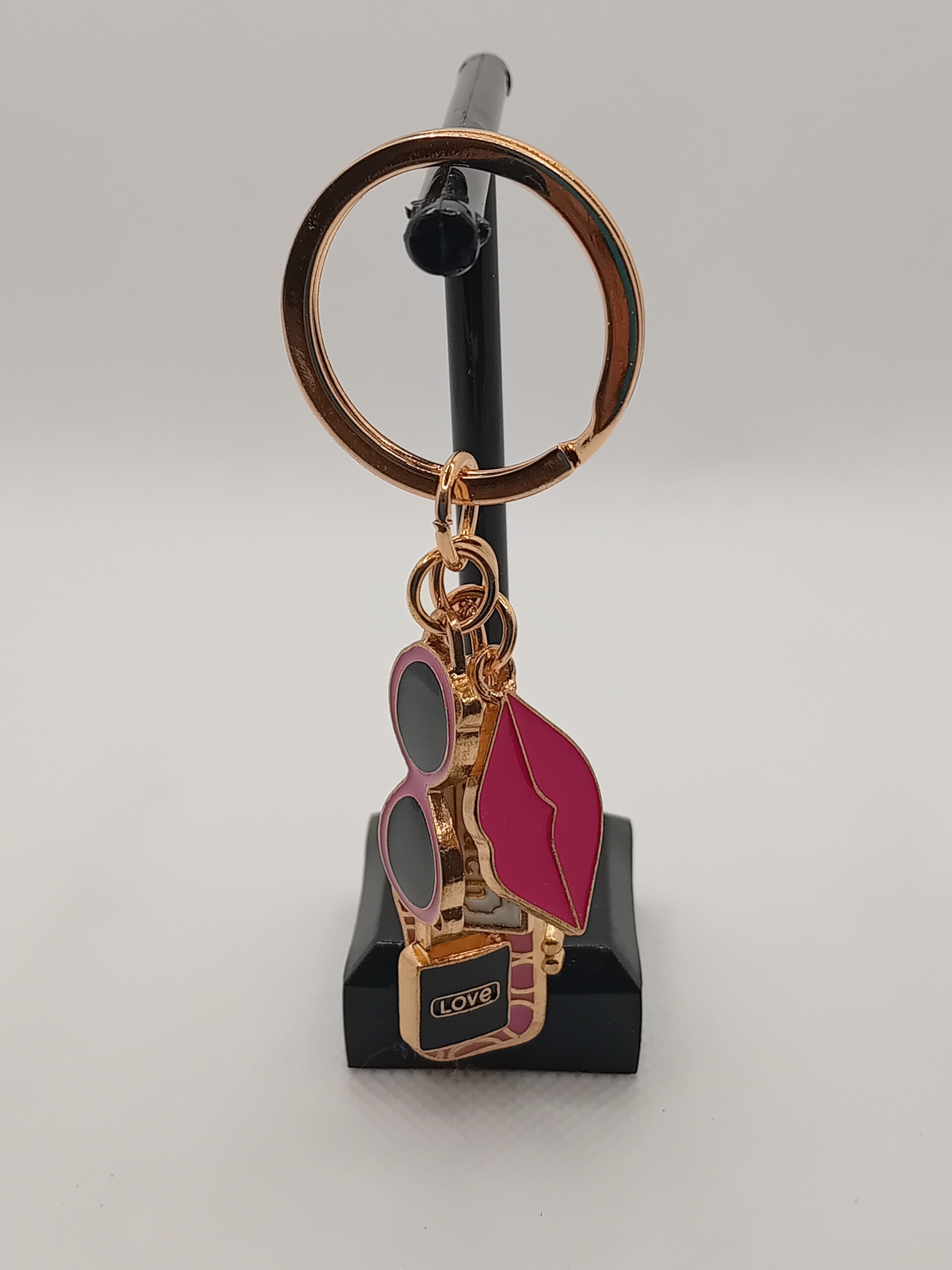 Porte clé "Fille rose"