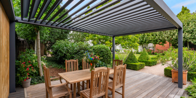 Pinela; Aluminium Louvered Roof
