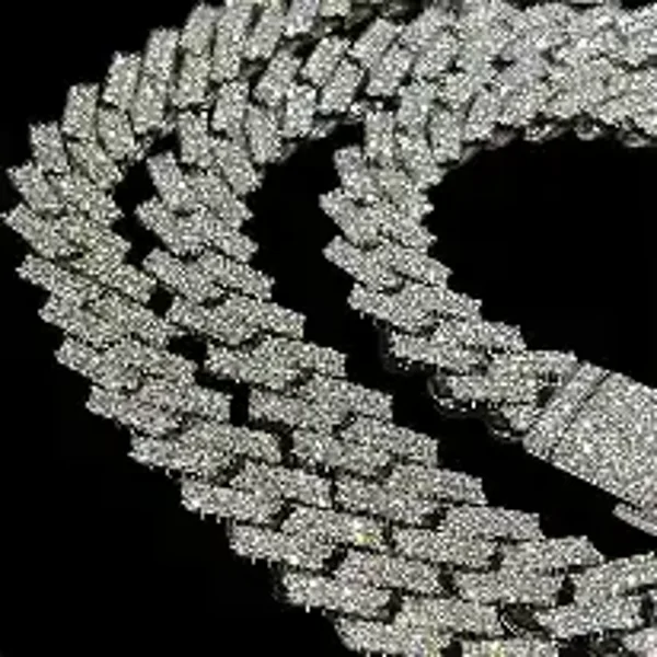 Chi-Diamond Chain