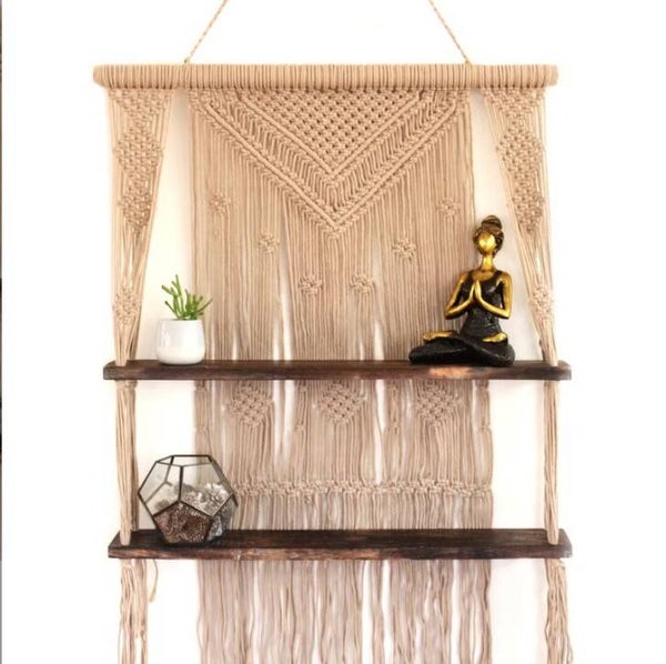 Macramé met hangende planken