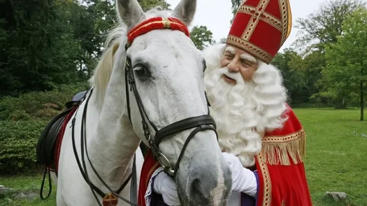 Waarom kiezen voor onze Sinterklaas Cadeaus? Biologische en duurzame materialen Doordacht design zonder plastic verspilling Voor mens én paard: divers en verantwoord Heldere productprijzen én zichtbare kortingen