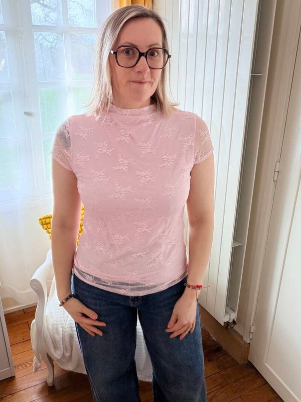 Top dentelle rose