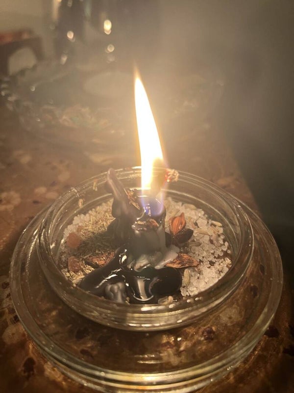 Aura Protection & Energy Shield Ritual Guide🖤