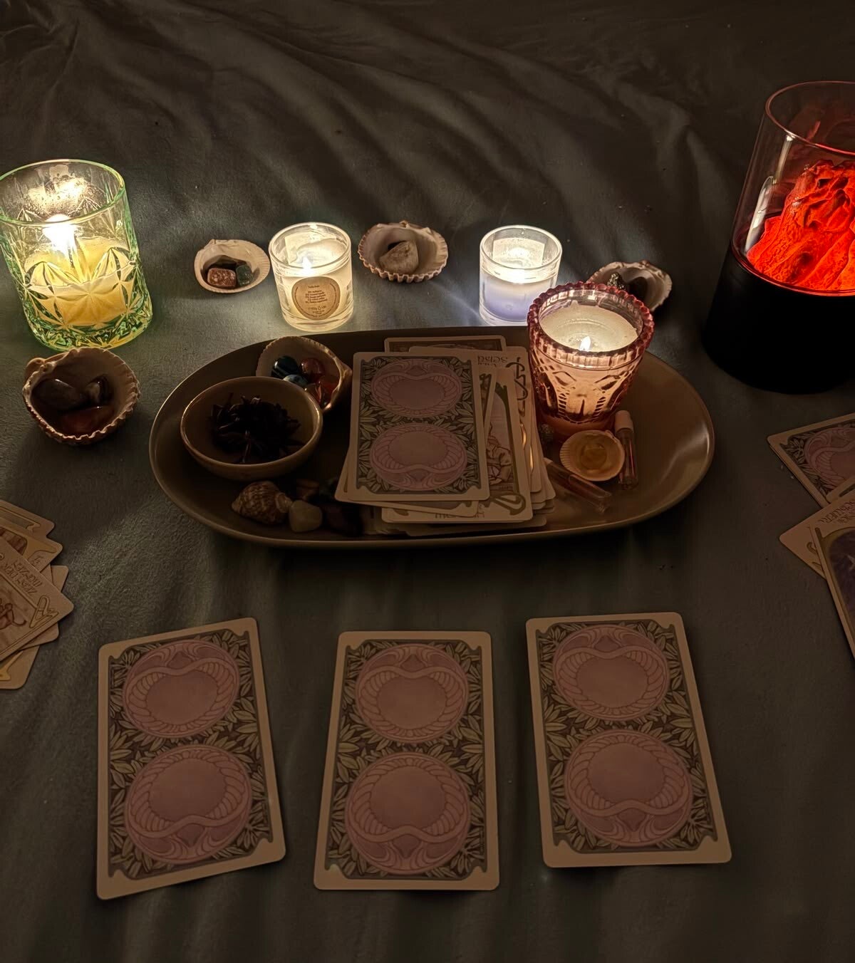 1:1 call reading tarot & mediumship ❤️‍🔥