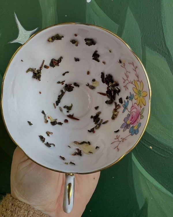Carrying on the Tradition: Virtual Tea Leaf Reading 🫖✨