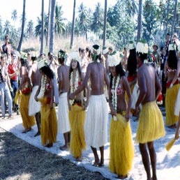 folkloretahitilagrange.jpg