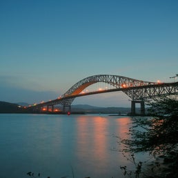pontdesamriques.jpg