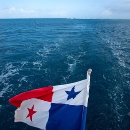 drapeaupanama2.jpg